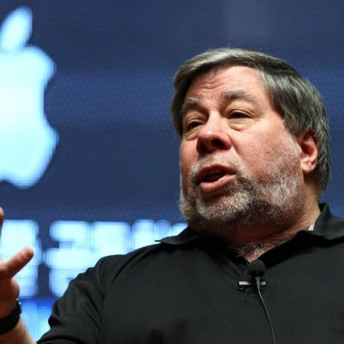 Летом 1967г. в Hewlett-Packard Стив познакомился со Стивеном Возняком