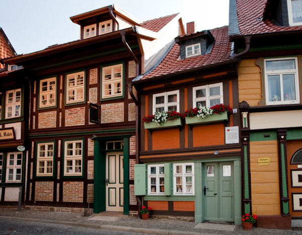 Самый маленький дом Вернигороде, фахверковые дома, достопримечательности Вернигороде, достопримечательности Гарца, Германия